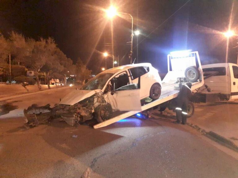 manejaba-borracho-y-con-licencia-vencida-en-comodoro:-choco-contra-un-arbol-y-se-fracturo-la-pelvis