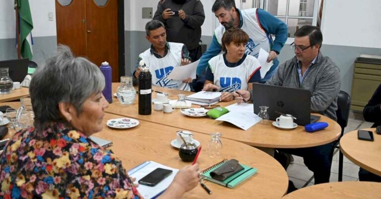 paritarias-en-rio-negro:-se-reinicio-la-discusion-salarial-entre-educacion-y-unter