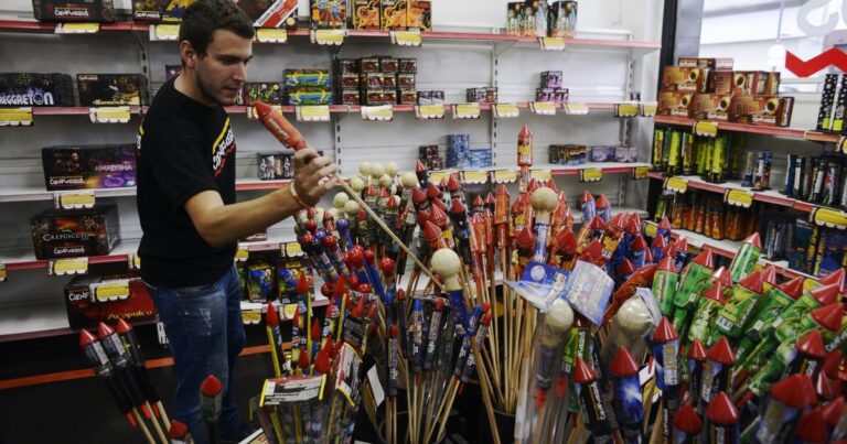 Cómo cambió el uso de la pirotecnia en las Fiestas: zonas calmas, menos ruidos fuertes y más juegos de luces