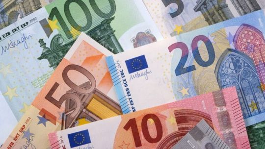 El euro blue cerró a $1268 para la compra y $1289 para la venta este miércoles 22 de enero de 2025