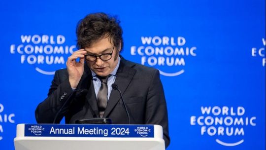 El VAR de Milei en Davos: las palabras que mencionó en 2025 versus 2024