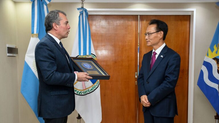 Diplomáticos de Corea del Sur se encuentran en Río Gallegos