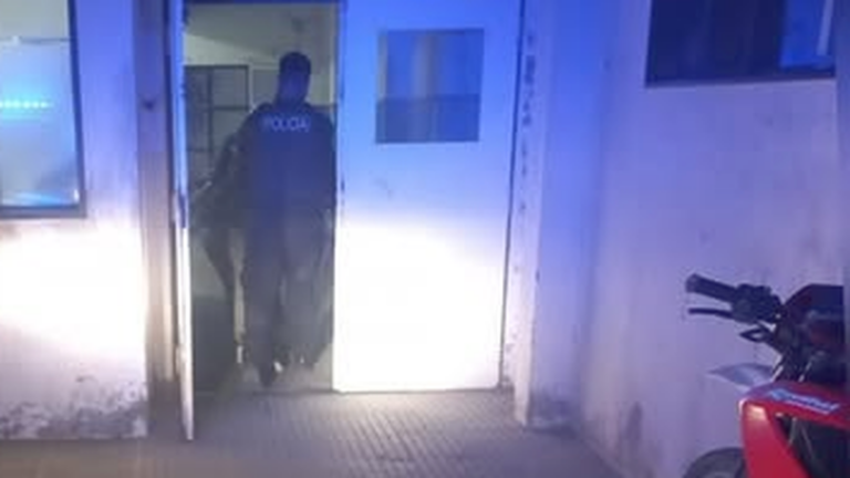 Entró a robar y la víctima lo encerró en el garaje