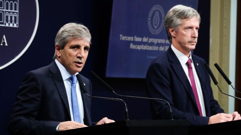 Tras el acuerdo con el FMI, Luis Caputo anunció que «el lunes termina el cepo cambiario»