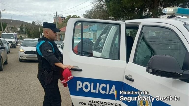 Taxistas le dieron una paliza a un ladrón de motos