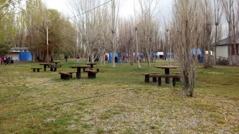 Imputan a joven por agresión armada al sereno de un camping