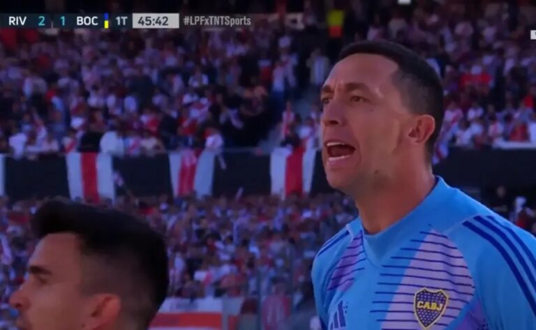 Agustín Marchesín y un fuerte dicho ante Miguel Ángel Borja en pleno Superclásico: «Golpeador!»