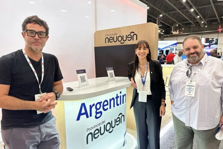 Neuquén exporta su modelo ambiental y energético desde Houston y planea una misión a Canadá