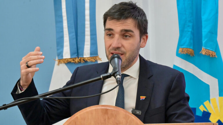 Torres anunció la exención del Impuestos de Sellos para PyMES
