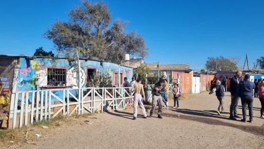 Reubican a familias de dos asentamientos por la obra de una colectora en Circunvalación