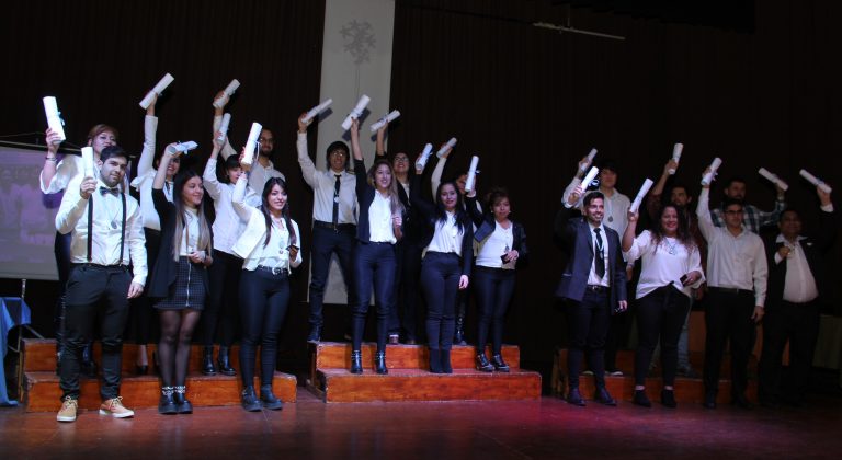 La Universidad del Chubut celebra a sus graduados en Rawson, Madryn y Esquel
