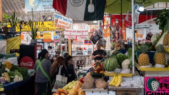 La inflación de México se desacelera antes de la decisión sobre tasas