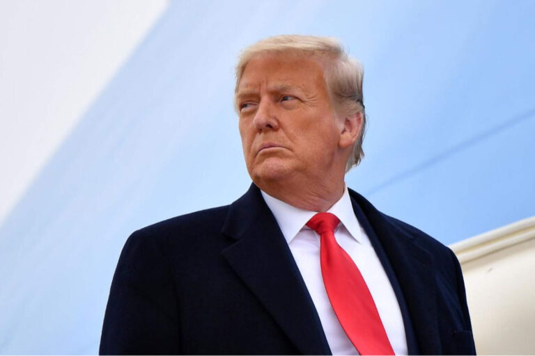 Gran victoria de Donald Trump frente a CBS que deberá pagarle 30 millones de dólares