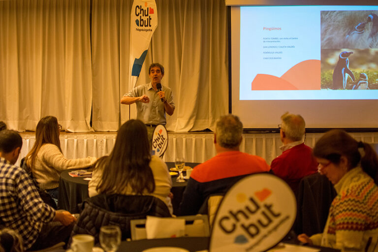Chubut promociona su turismo en Córdoba, Rosario y CABA