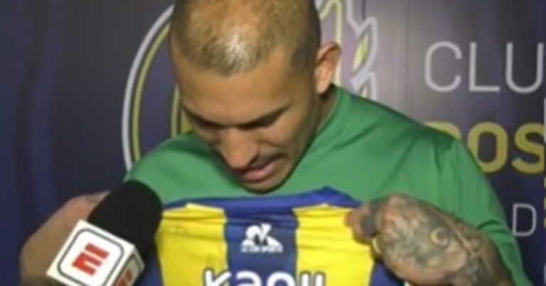 La particular táctica de Nacho Arce para quedarse con la camiseta de Di María