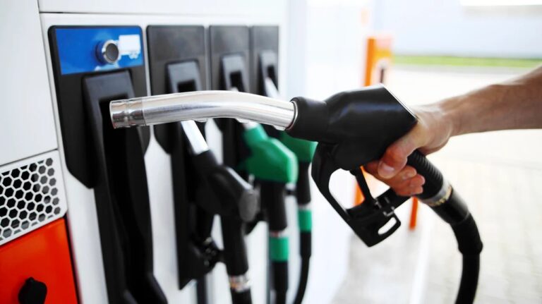 El consumo de combustibles en Argentina cayó 1,16% interanual en julio