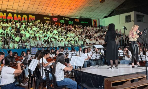 La Orquesta de barrio INTA hizo vibrar Trelew con Sonamos Escuelas Secundarias