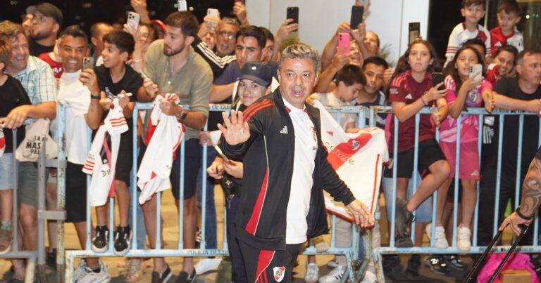 Locura por River en Córdoba: gran recibimiento y encuentro entre los jugadores e hinchas