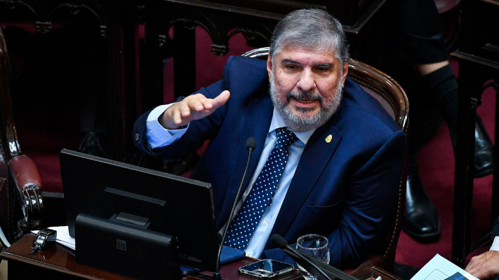 Cruce entre Bullrich y Mayans