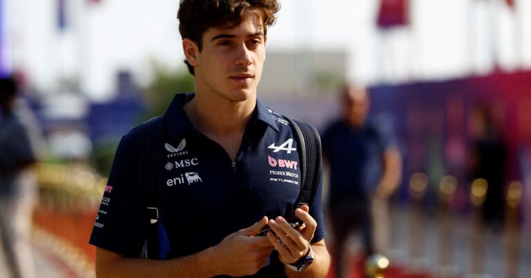 Franco Colapinto volvió a girar en la Fórmula 1: primeras vueltas del año con Alpine y debut del modelo 2026