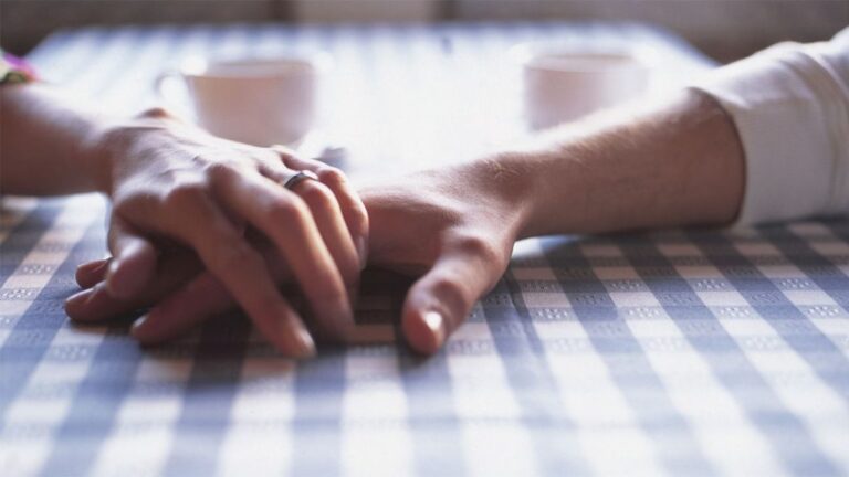 Convocan a familias que quieran adoptar a un adolescente de 15 años