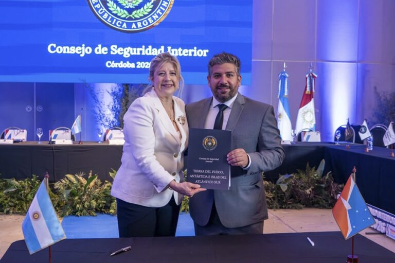 Adhesión de Tierra del Fuego a dos convenios